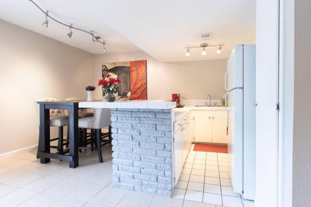Urban 2Br Apartment In The Heart Of The Heights Houston Zewnętrze zdjęcie